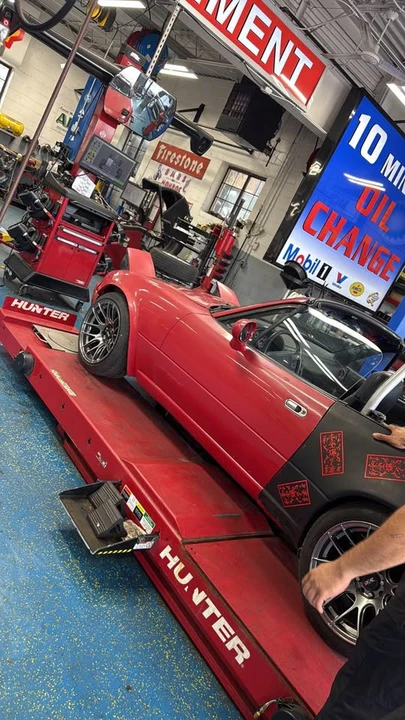 1993 Mazda NA MX-5 Miata - Image 5 of 11