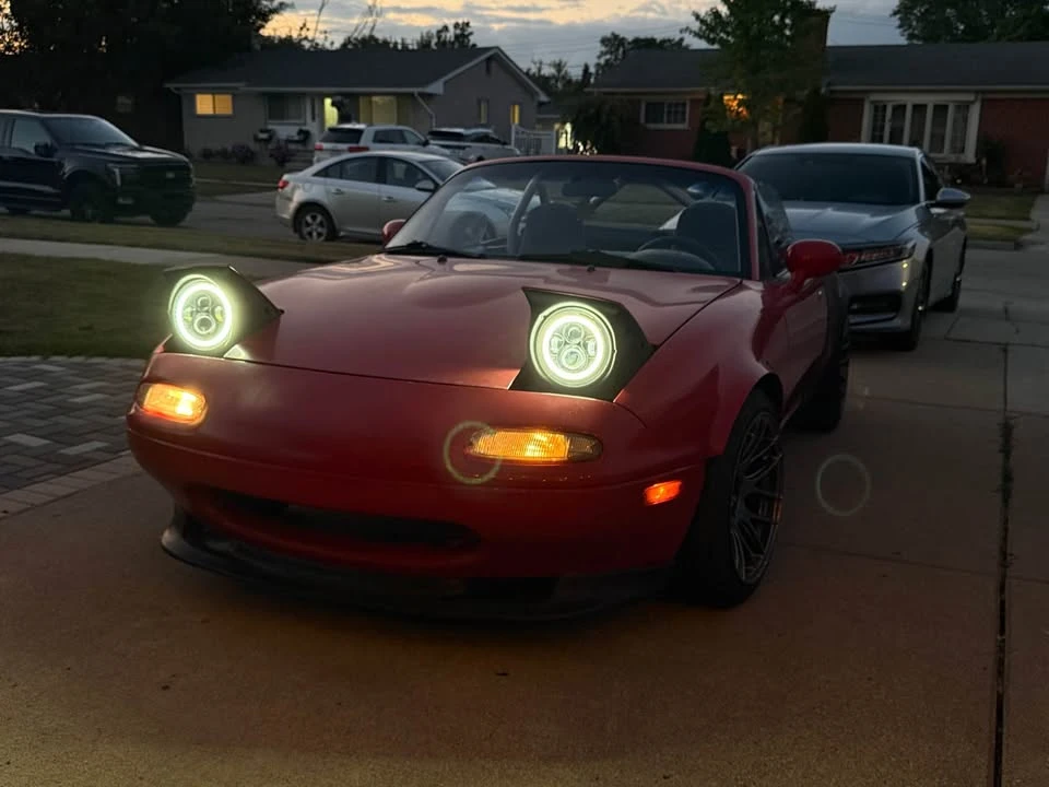 1993 Mazda NA MX-5 Miata - Image 2 of 11