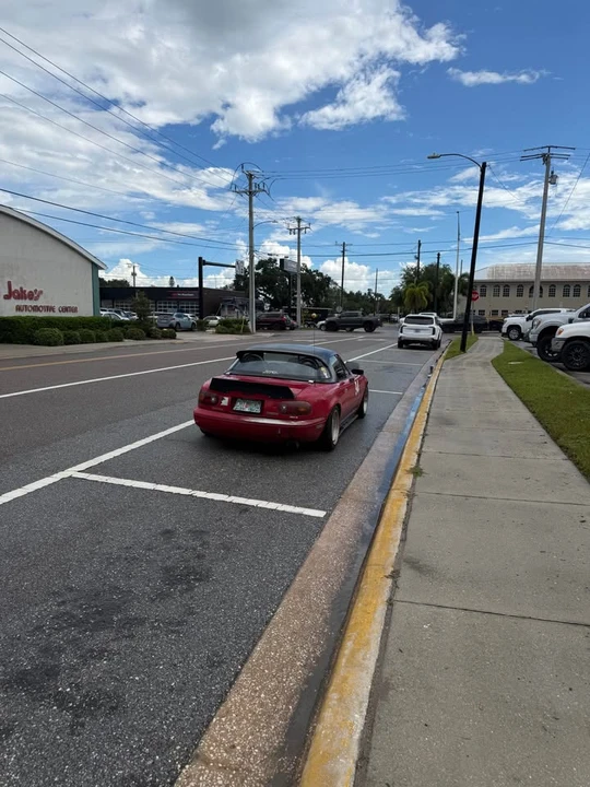 1993 Mazda NA MX-5 Miata - Image 3 of 4