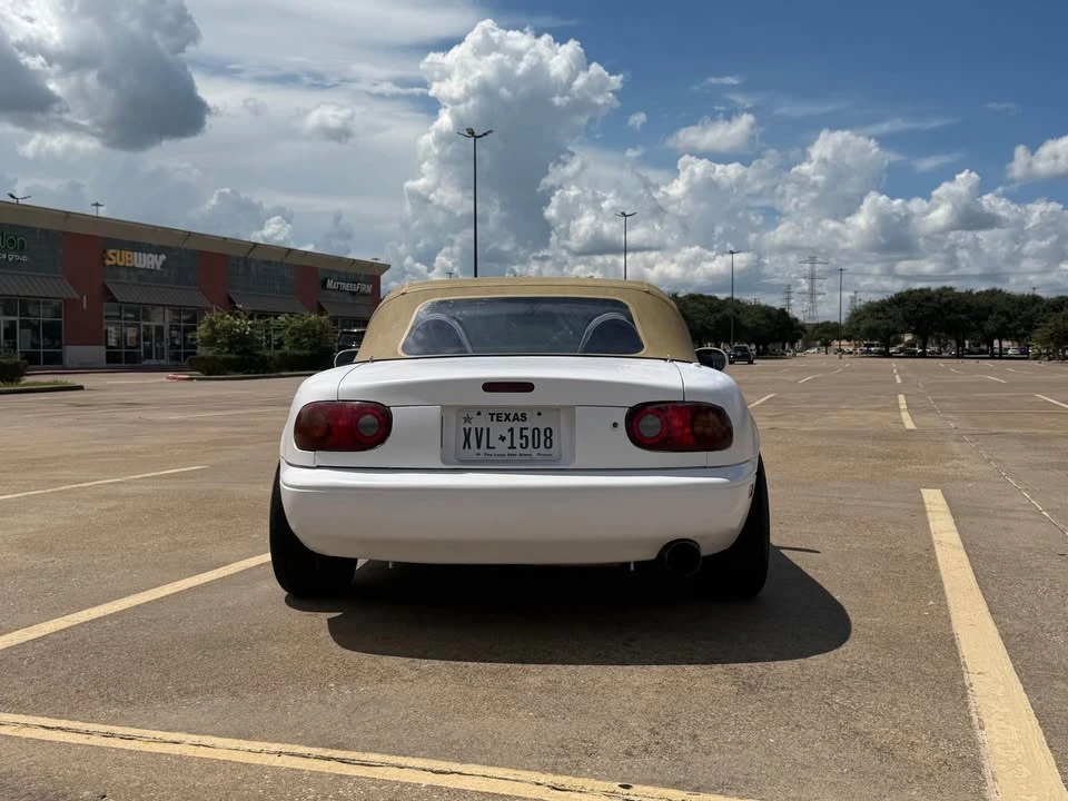 1993 Mazda NA MX-5 Miata - Image 5 of 6