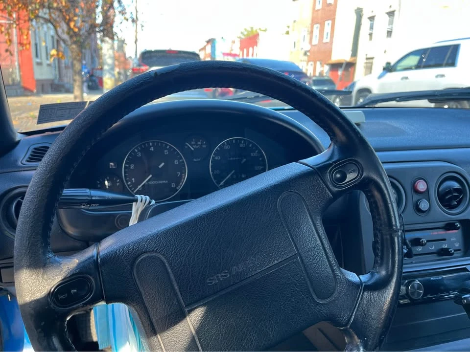1993 Mazda NA MX-5 Miata - Image 7 of 8