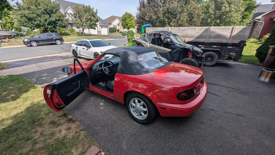 1993 Mazda NA MX-5 Miata - Image 8 of 10