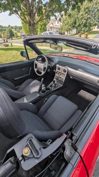 1993 Mazda NA MX-5 Miata - Image 5 of 10