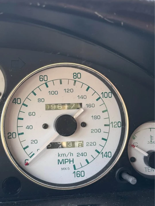 1993 Mazda NA MX-5 Miata - Image 10 of 15