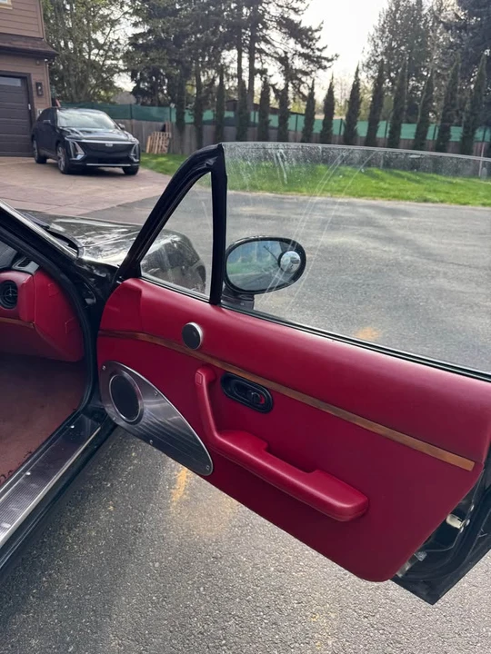 1993 Mazda NA MX-5 Miata - Image 14 of 15