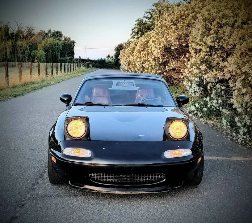 1993 Mazda NA MX-5 Miata - Image 2 of 13