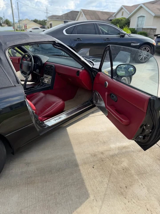 1993 Mazda NA MX-5 Miata - Image 12 of 16