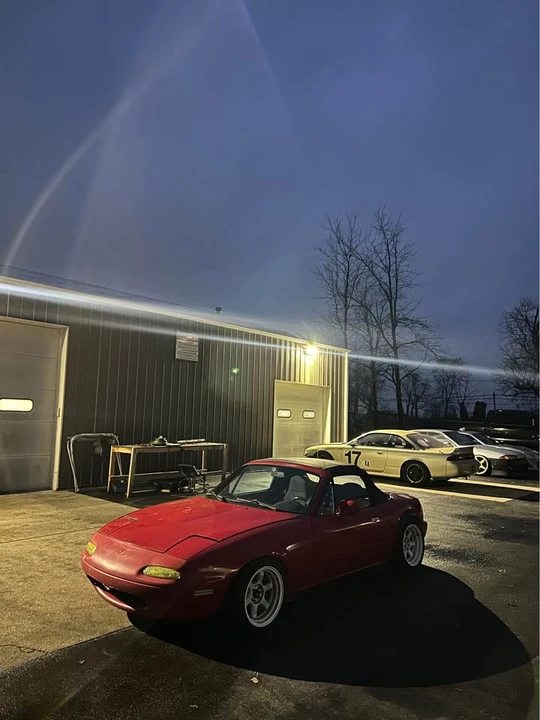 1993 Mazda NA MX-5 Miata - Image 2 of 10