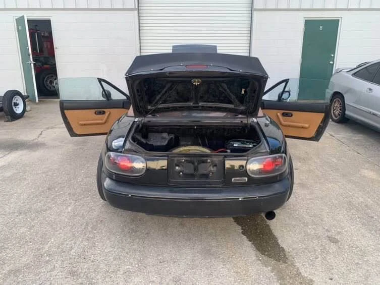 1993 Mazda NA MX-5 Miata - Image 7 of 10