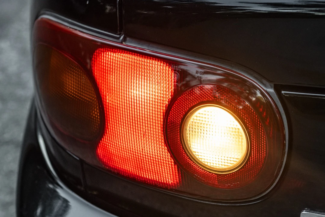 1993 Mazda NA MX-5 Miata - Image 17 of 31