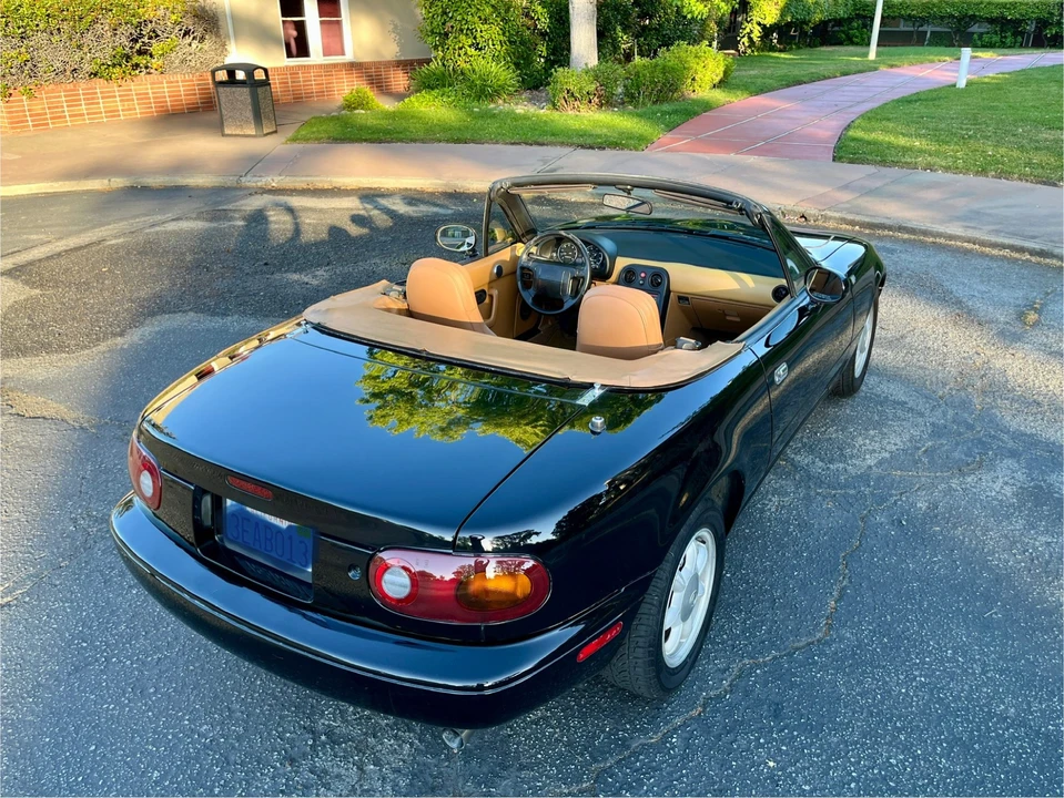 1993 Mazda NA MX-5 Miata - Image 6 of 31