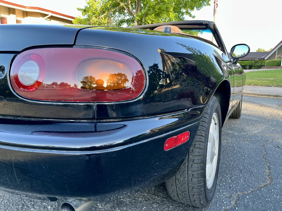 1993 Mazda NA MX-5 Miata - Image 17 of 31