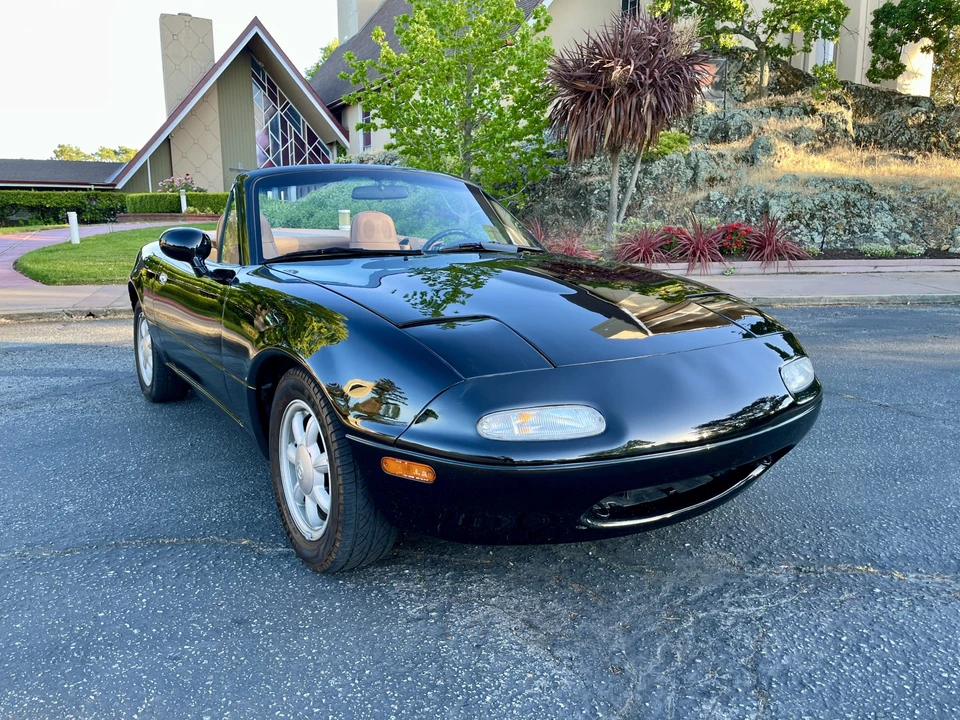 1993 Mazda NA MX-5 Miata - Image 9 of 31