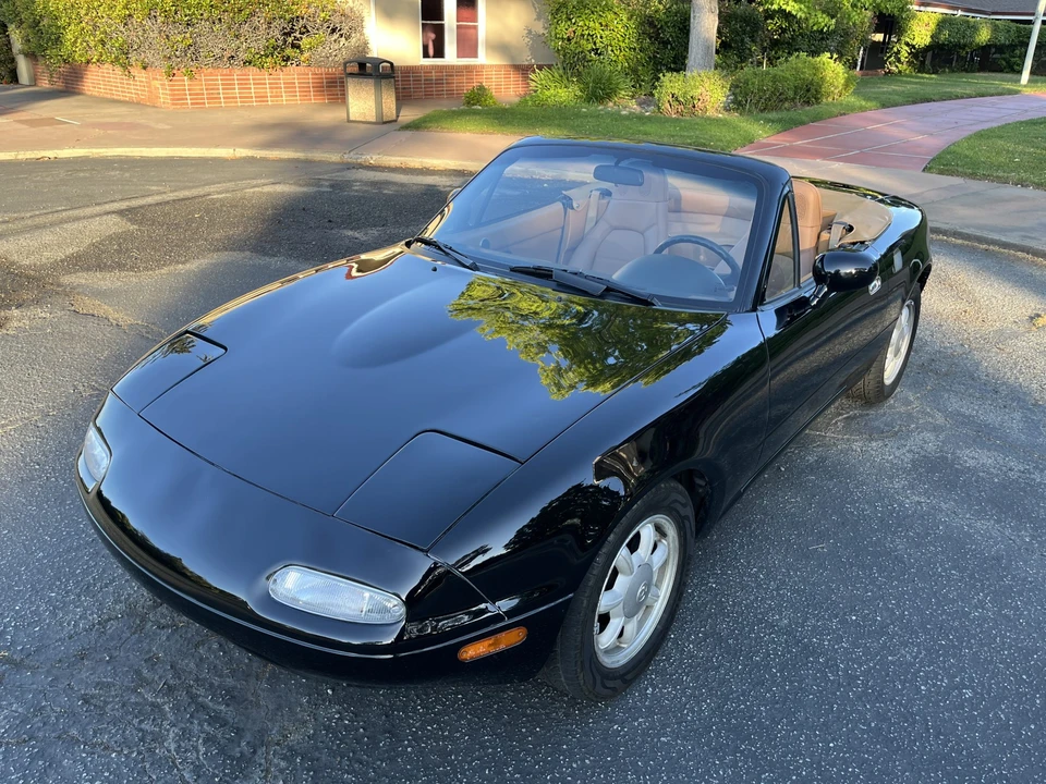 1993 Mazda NA MX-5 Miata - Image 2 of 31