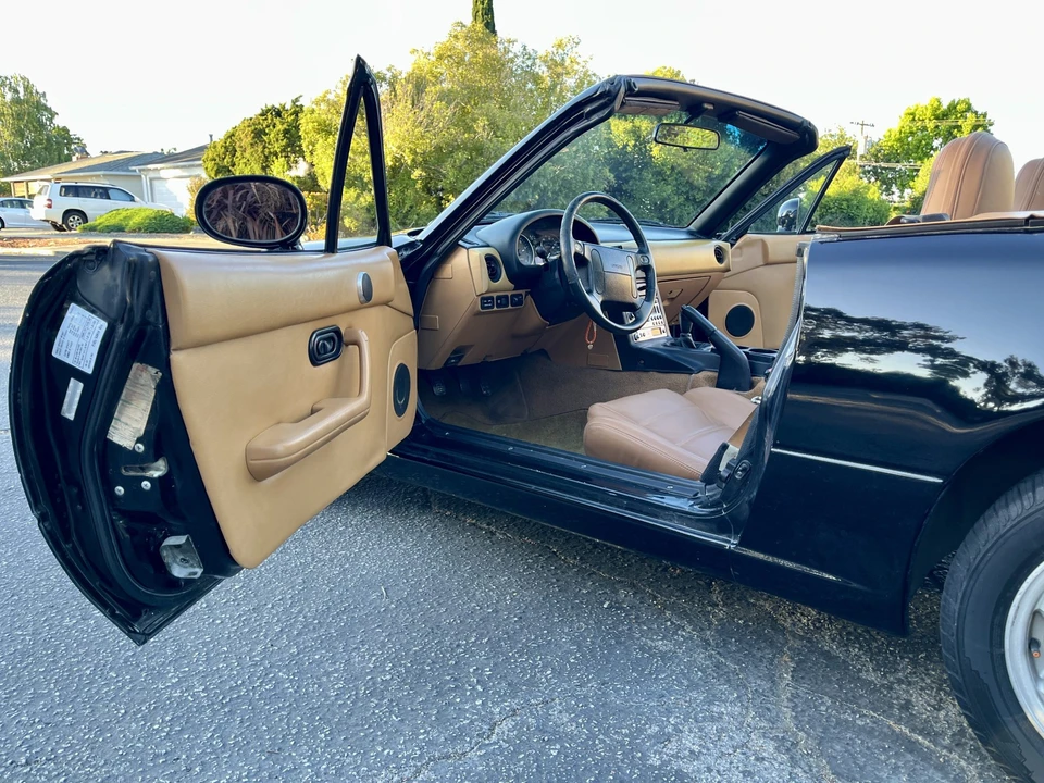 1993 Mazda NA MX-5 Miata - Image 23 of 31