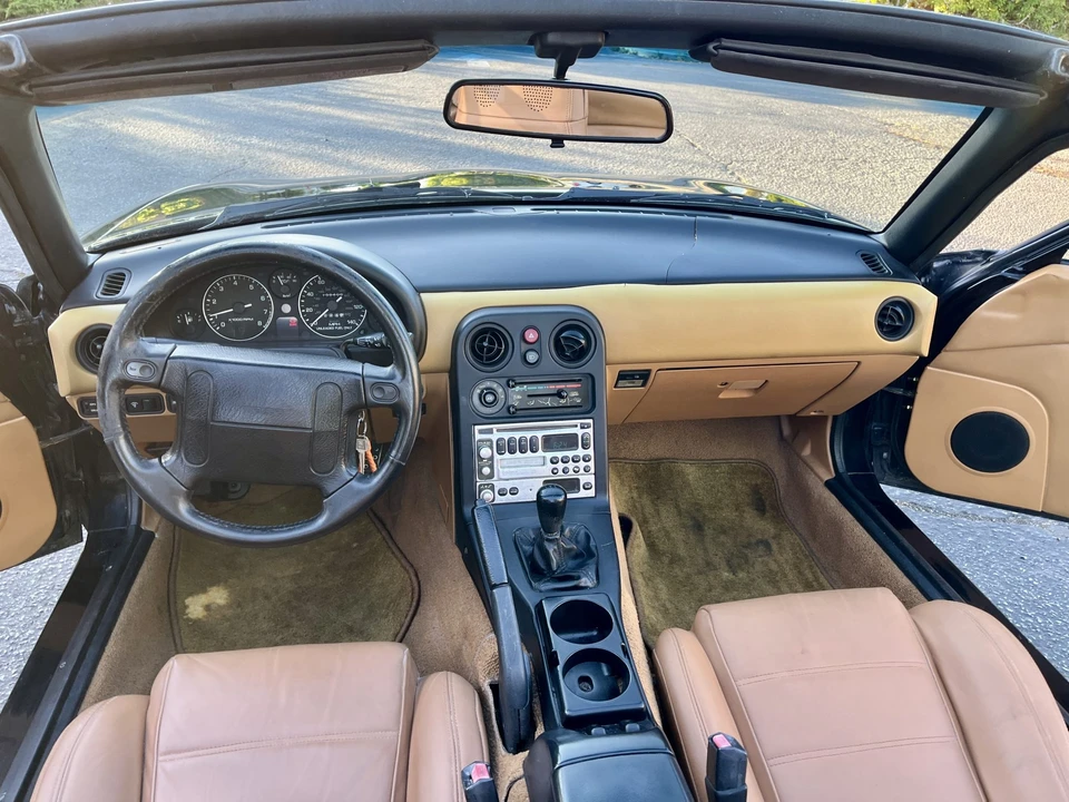1993 Mazda NA MX-5 Miata - Image 30 of 31