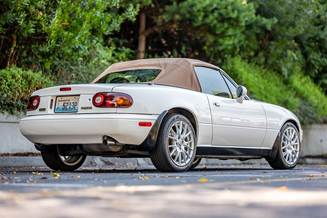 1993 Mazda NA MX-5 Miata - Image 5 of 31