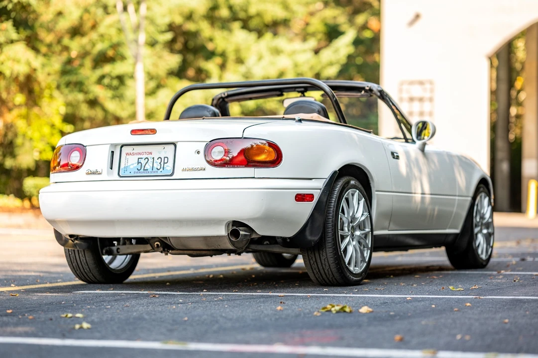 1993 Mazda NA MX-5 Miata - Image 3 of 31