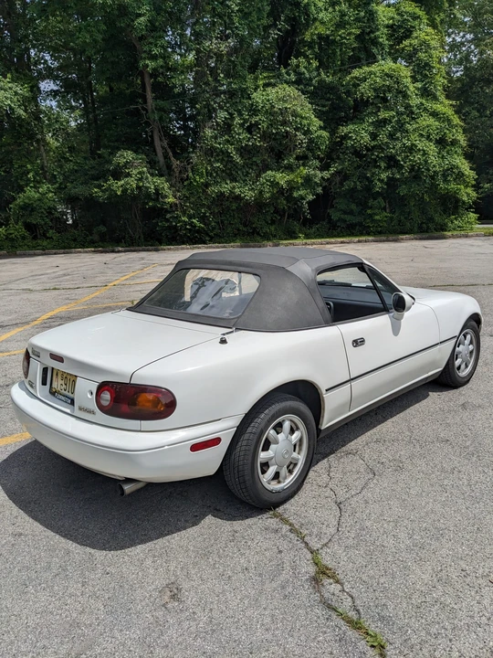1993 Mazda NA MX-5 Miata - Image 9 of 31