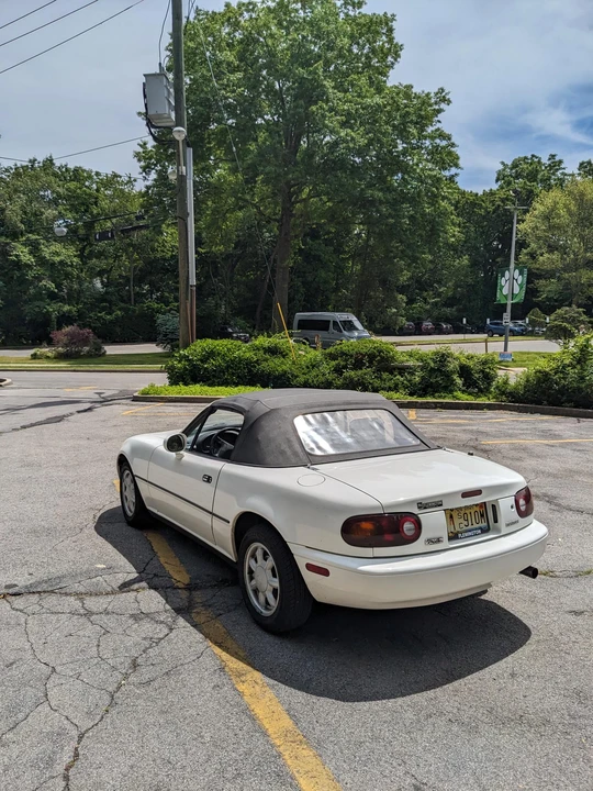 1993 Mazda NA MX-5 Miata - Image 16 of 31