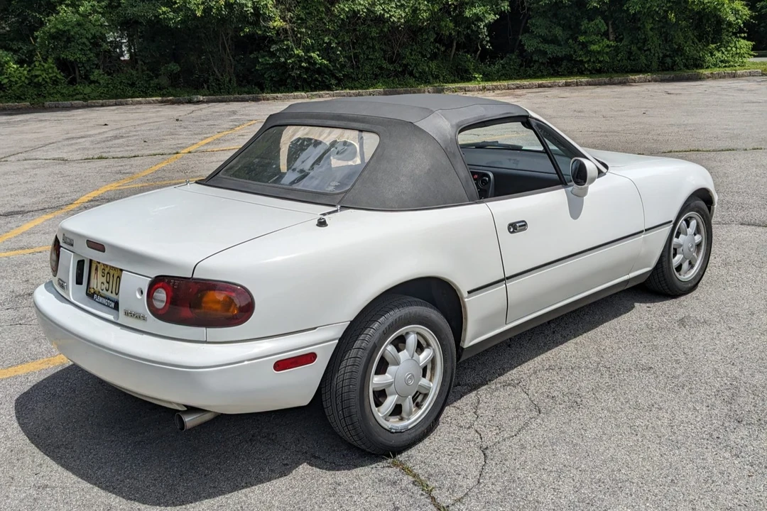 1993 Mazda NA MX-5 Miata - Image 11 of 31