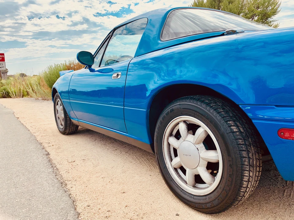 1993 Mazda NA MX-5 Miata - Image 23 of 25