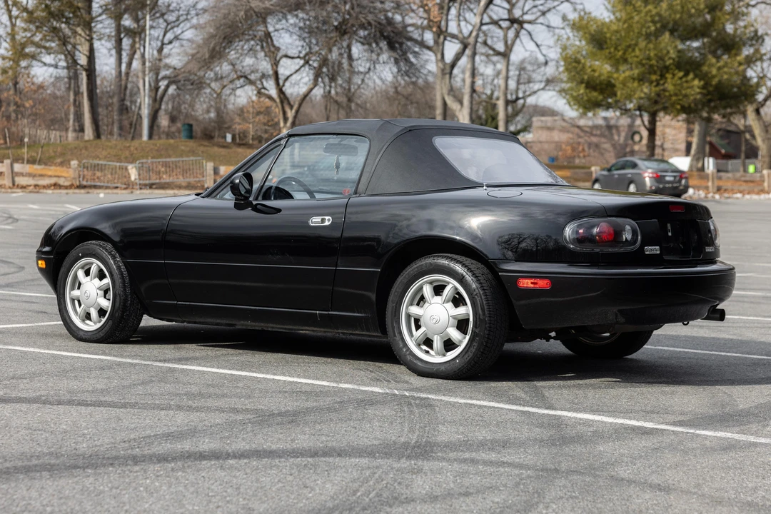 1993 Mazda NA MX-5 Miata - Image 22 of 31