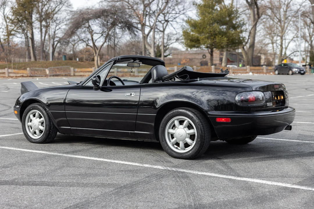 1993 Mazda NA MX-5 Miata - Image 11 of 31