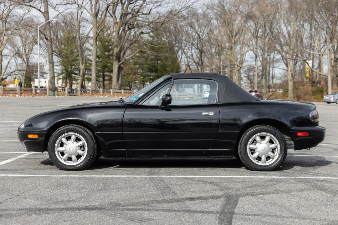 1993 Mazda NA MX-5 Miata - Image 21 of 31
