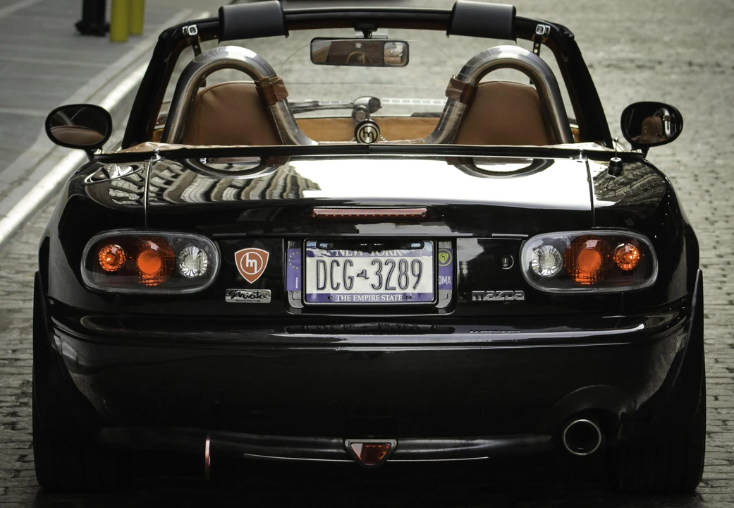 1993 Mazda NA MX-5 Miata - Image 17 of 31