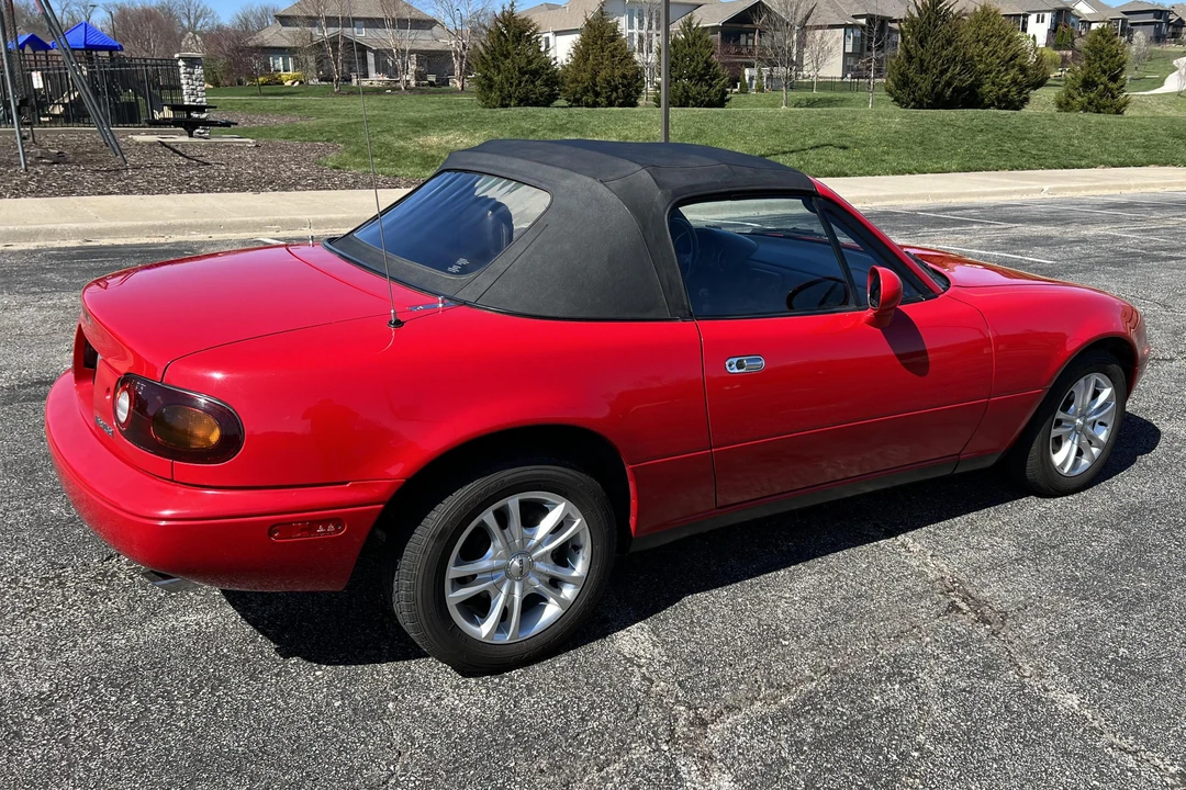 1993 Mazda NA MX-5 Miata - Image 4 of 31