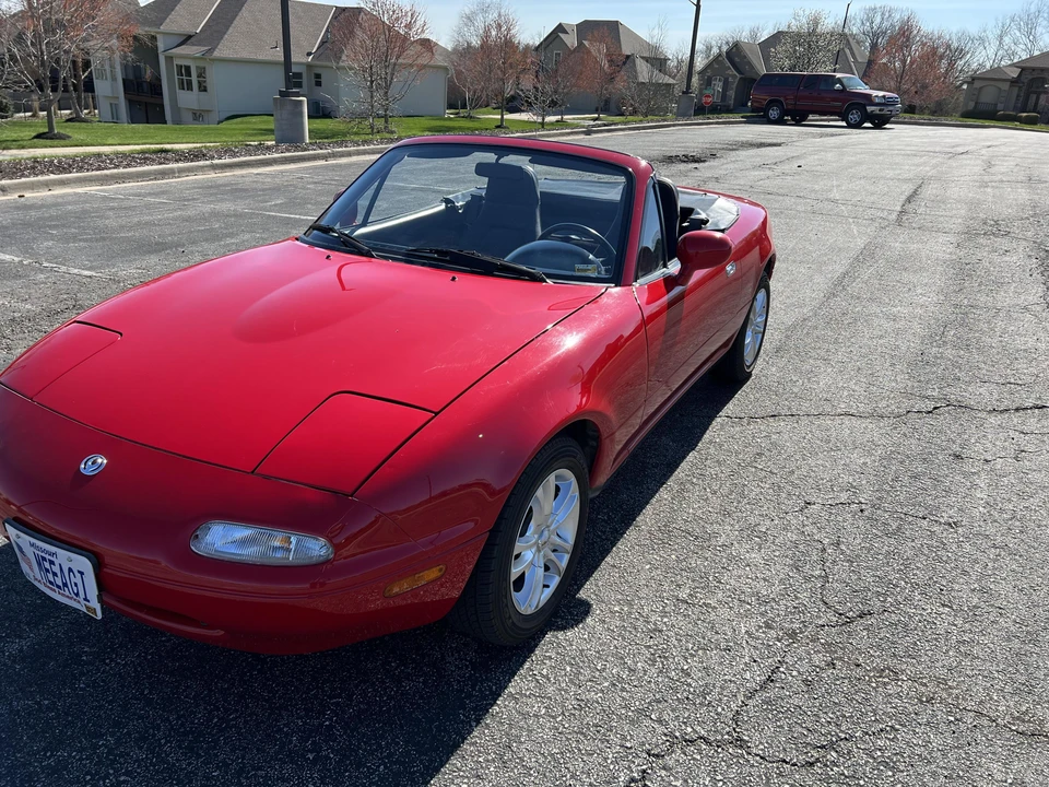 1993 Mazda NA MX-5 Miata - Image 6 of 31