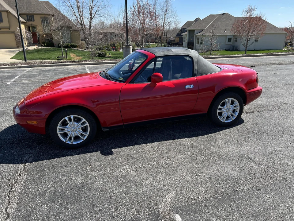 1993 Mazda NA MX-5 Miata - Image 16 of 31