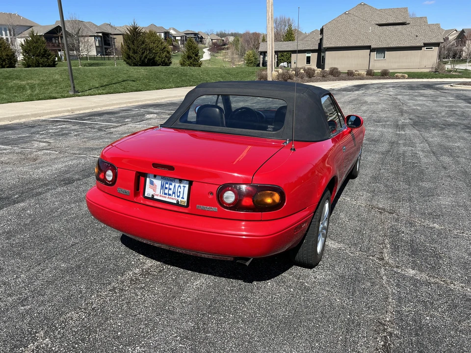 1993 Mazda NA MX-5 Miata - Image 21 of 31