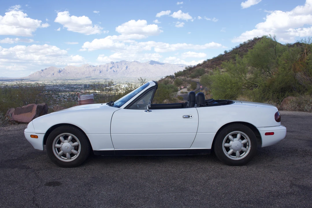 1993 Mazda NA MX-5 Miata - Image 9 of 31