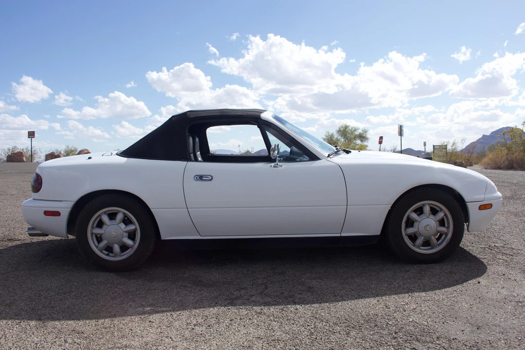 1993 Mazda NA MX-5 Miata - Image 3 of 31
