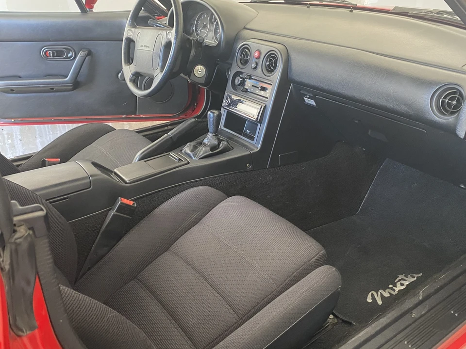 1993 Mazda NA MX-5 Miata - Image 30 of 31