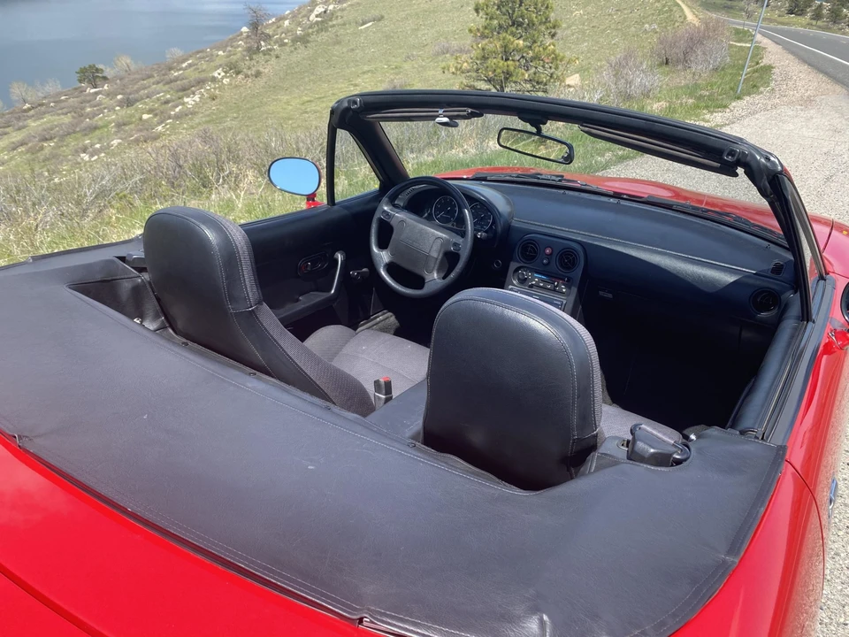 1993 Mazda NA MX-5 Miata - Image 11 of 31