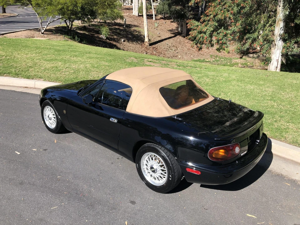 1993 Mazda NA MX-5 Miata - Image 5 of 31