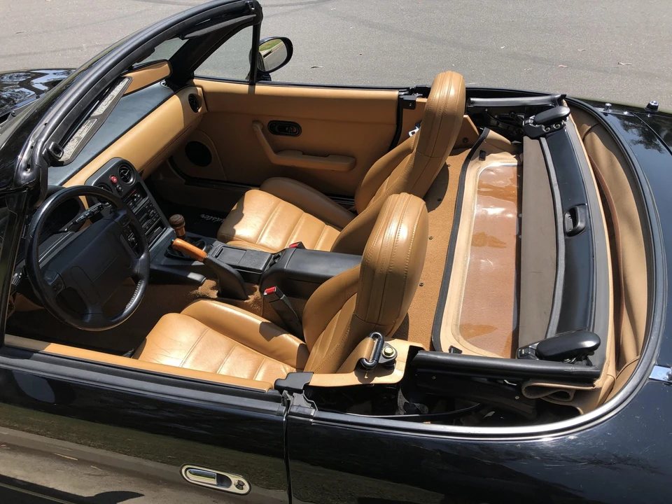 1993 Mazda NA MX-5 Miata - Image 25 of 31