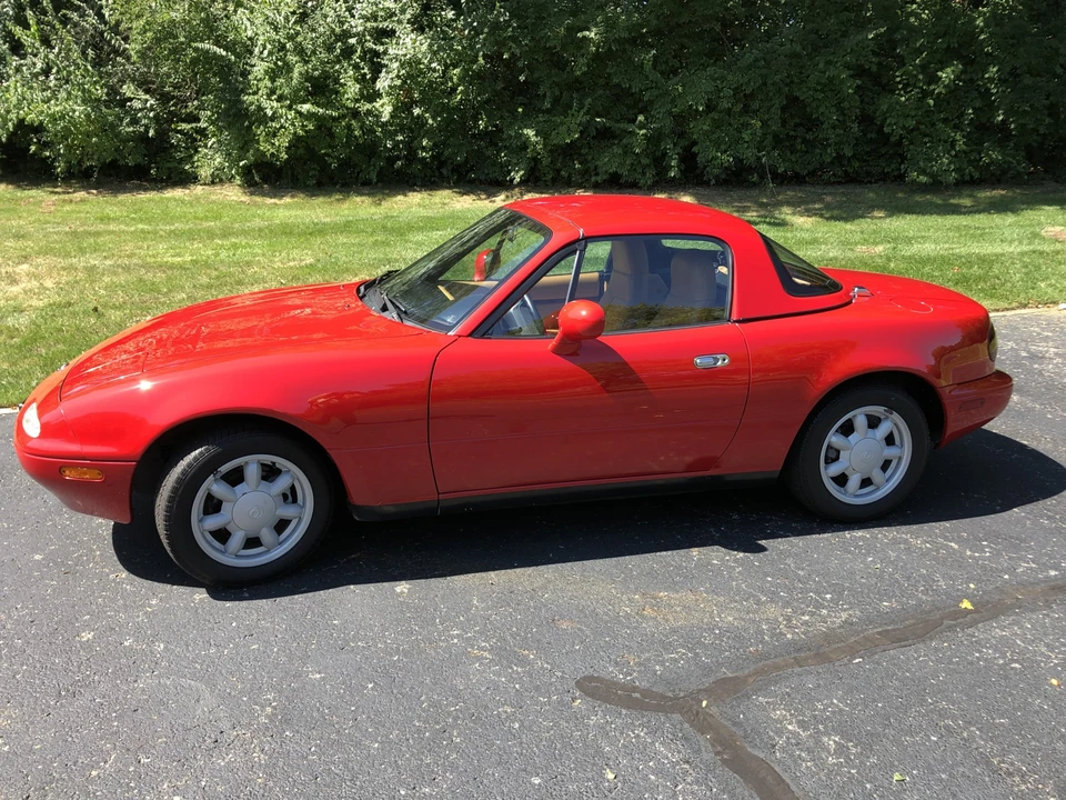 1993 Mazda NA MX-5 Miata - Image 2 of 31