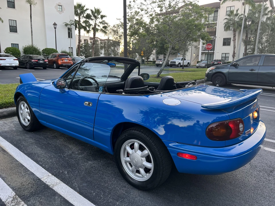 1993 Mazda NA MX-5 Miata - Image 9 of 31