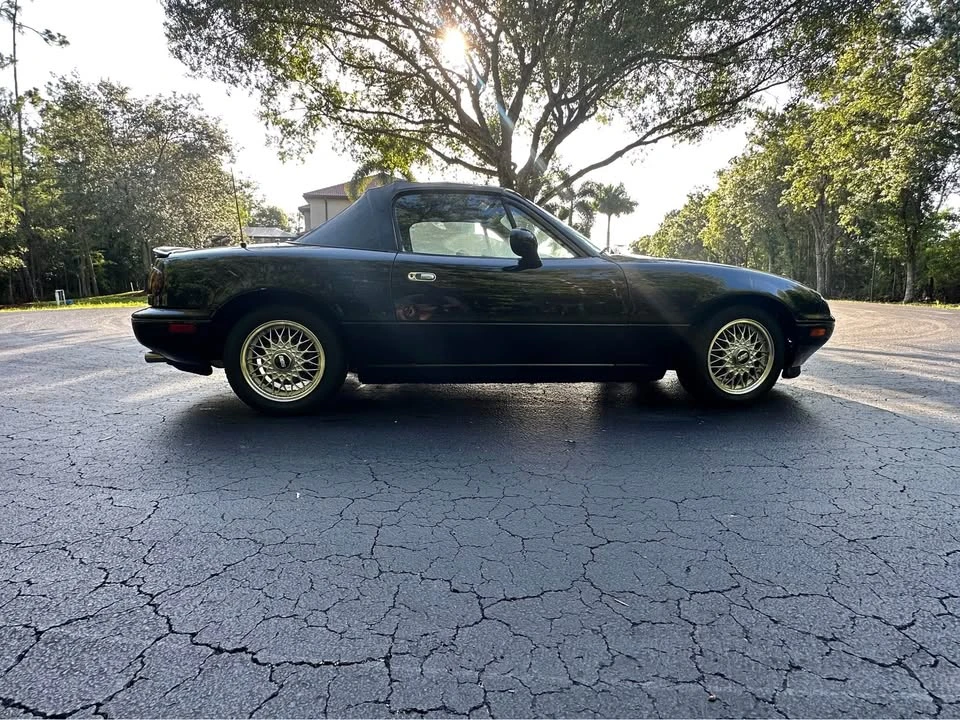 1993 Mazda NA MX-5 Miata - Image 4 of 10