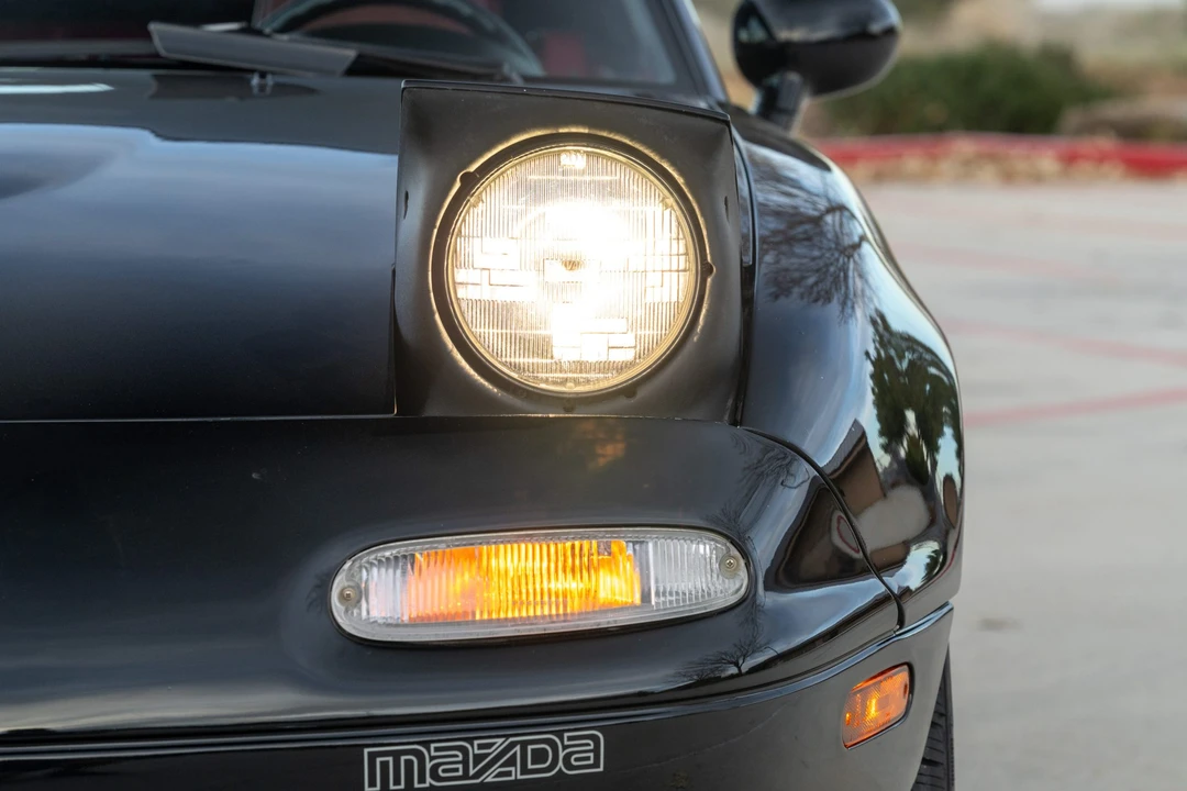 1993 Mazda NA MX-5 Miata - Image 18 of 31