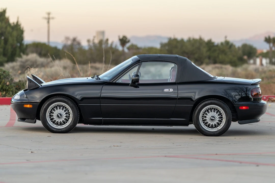 1993 Mazda NA MX-5 Miata - Image 15 of 31