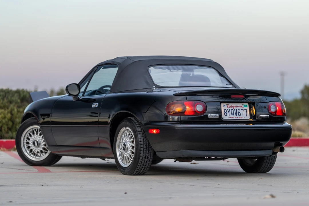 1993 Mazda NA MX-5 Miata - Image 14 of 31