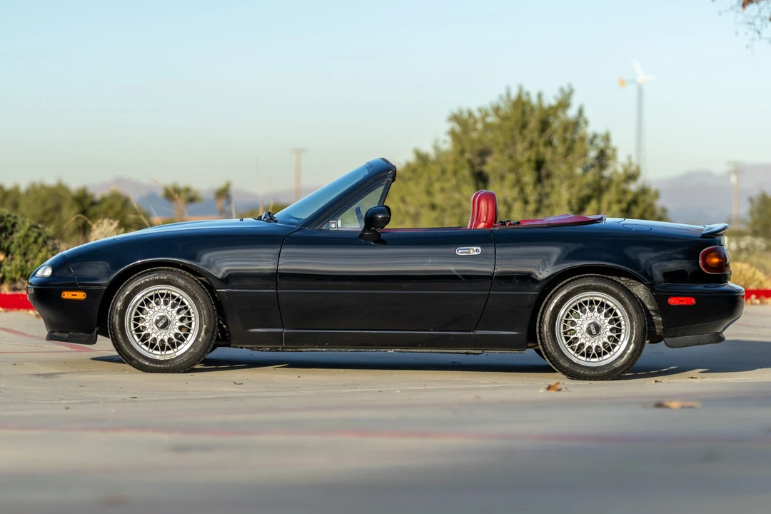 1993 Mazda NA MX-5 Miata - Image 8 of 31