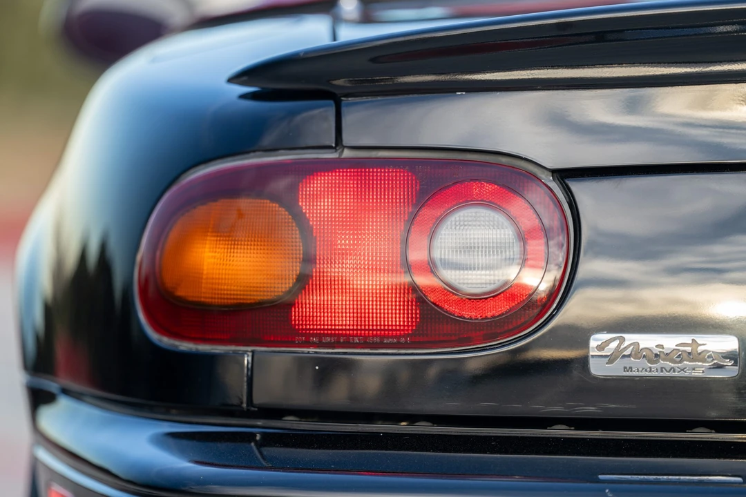 1993 Mazda NA MX-5 Miata - Image 19 of 31