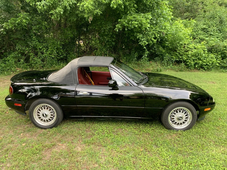 1993 Mazda NA MX-5 Miata - Image 9 of 31