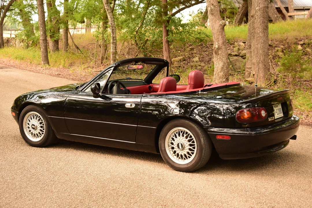 1993 Mazda NA MX-5 Miata - Image 9 of 31